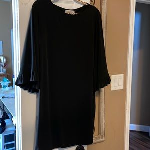 Michael Kors black dress bell quarter length sleeves Large